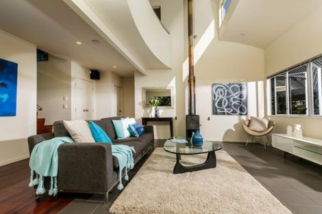 Photo of property in 122 Waitea Road, Muriwai, Waimauku, 0881