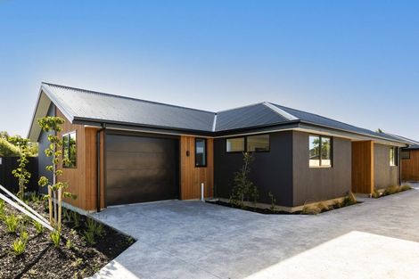 Photo of property in 2/47 Sturrocks Road, Redwood, Christchurch, 8051