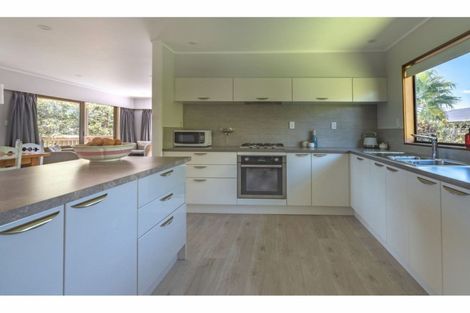 Photo of property in 84 Hone Heke Road, Kerikeri, 0230