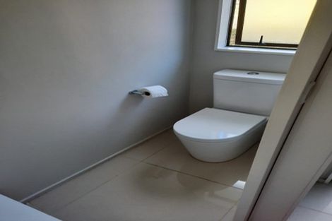 Photo of property in 1/14 Bond Crescent, Forrest Hill, Auckland, 0620