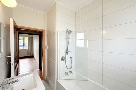 Photo of property in 2 White Street, Whanganui East, Whanganui, 4500