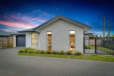 Photo of property in 9/3 Nyoli Street, Northcote, Christchurch, 8052