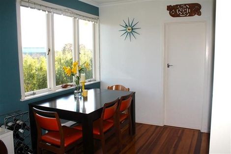 Photo of property in 1/31 Sylvan Crescent, Te Atatu South, Auckland, 0610