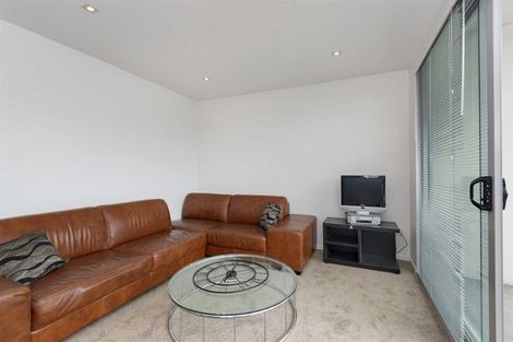 Photo of property in 3/318 Barbadoes Street, Christchurch Central, Christchurch, 8011