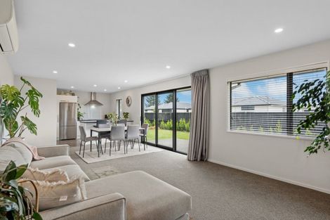 Photo of property in 17 Owen Drive, Darfield, 7510