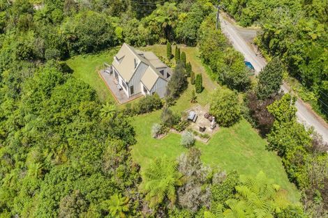 Photo of property in 34 Makahika Road, Levin, 5571