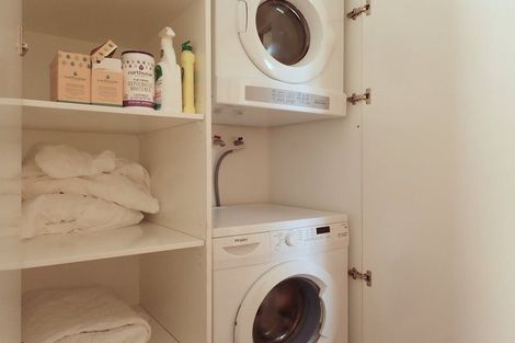 Photo of property in 16 Moncrieff Avenue, Britannia Heights, Nelson, 7010