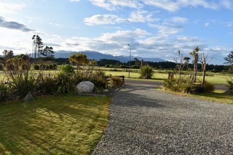 Photo of property in 4 Elley Drive, Carters Beach, Westport, 7825