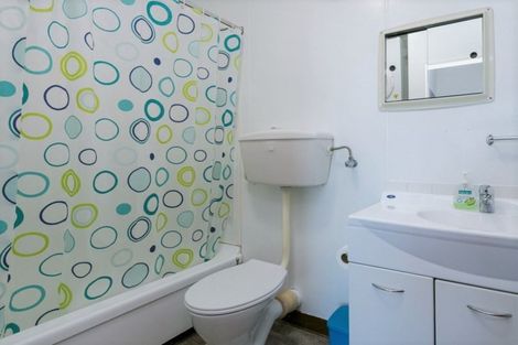 Photo of property in Hobson Court Flats, 76/70 Hobson Street, Thorndon, Wellington, 6011