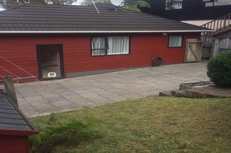 Photo of property in 2/4 Dowse Drive, Maungaraki, Lower Hutt, 5010