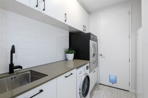 Photo of property in 98 Broadhaven Avenue, Parklands, Christchurch, 8083