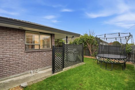 Photo of property in 1/54 Aorangi Road, Bryndwr, Christchurch, 8053