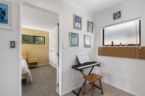 Photo of property in 1/45 Weatherly Road, Torbay, Auckland, 0630