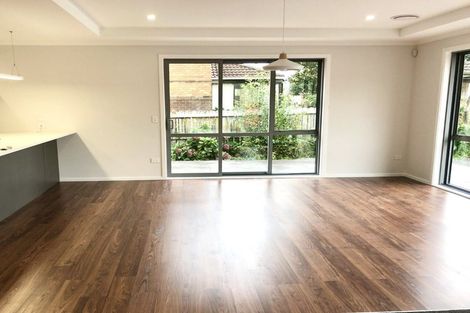Photo of property in 21/27 Whites Line West, Woburn, Lower Hutt, 5010