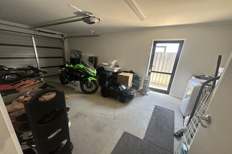 Photo of property in 34 Te Kaeaea Crescent, Wallaceville, Upper Hutt, 5018