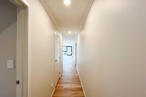 Photo of property in 15 Waruhia Crescent, Rototuna North, 3281