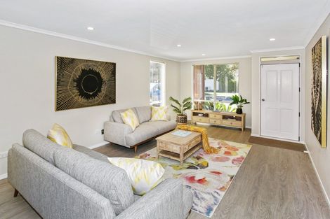 Photo of property in 36 Bruce Pulman Drive, Takanini, 2112