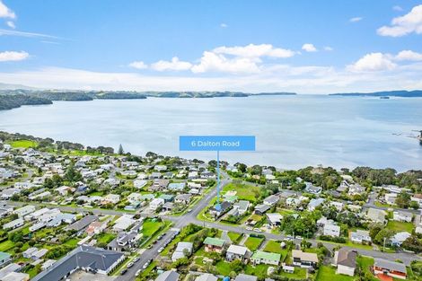 Photo of property in 6 Dalton Road, Snells Beach, 0920