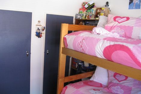 Photo of property in 8/4 Derby Street, Mount Victoria, Wellington, 6011