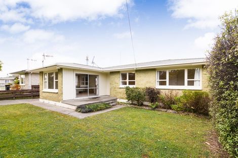 Photo of property in 13 Mcclure Street, Feilding, 4702