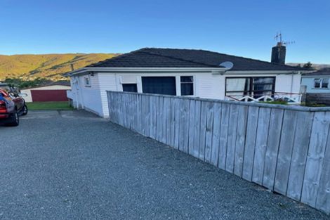 Photo of property in 134 Wellington Road, Wainuiomata, Lower Hutt, 5014