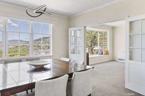 Photo of property in 34 Rama Crescent, Khandallah, Wellington, 6035