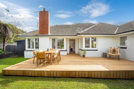 Photo of property in 1/41 College Road, Northcote, Auckland, 0627