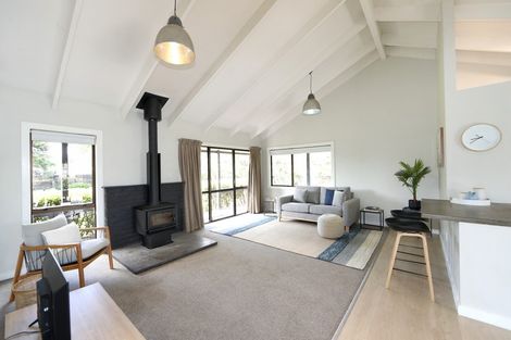 Photo of property in 9 Redwood Place, Te Awanga, 4102