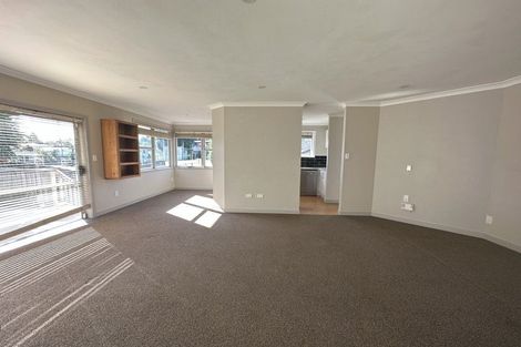 Photo of property in 16 Lavas Place, Mount Wellington, Auckland, 1060