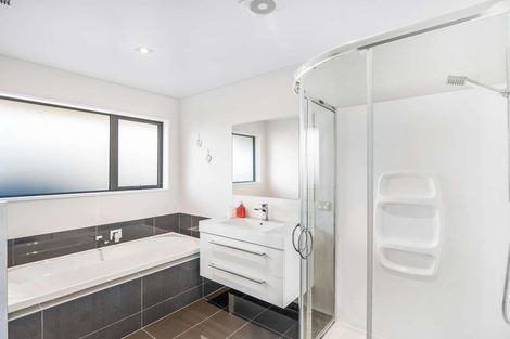 Photo of property in 10 Te Whariki Street, Marshland, Christchurch, 8083