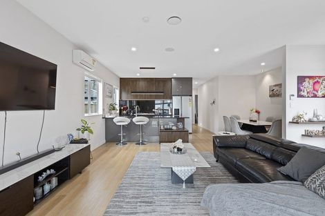 Photo of property in 39 Farranfore Road, Opaheke, Papakura, 2113