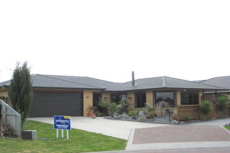 Photo of property in 3 Madeira Close, Papamoa Beach, Papamoa, 3118