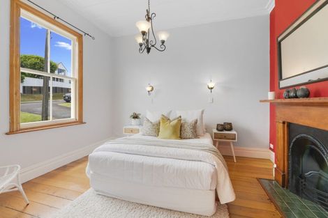 Photo of property in 72 Palmerston Road, Birkenhead, Auckland, 0626