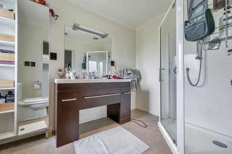 Photo of property in 74 Amesbury Drive, Churton Park, Wellington, 6037