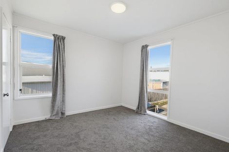 Photo of property in 1/163 Rongotai Road, Rongotai, Wellington, 6022