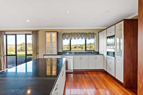 Photo of property in 260 State Highway 16, Kumeu, 0892