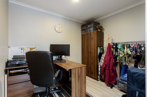 Photo of property in 2/19 Victoria Road, Mount Maunganui, 3116