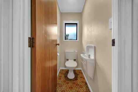 Photo of property in 16 Westholm Way, Pahurehure, Papakura, 2113