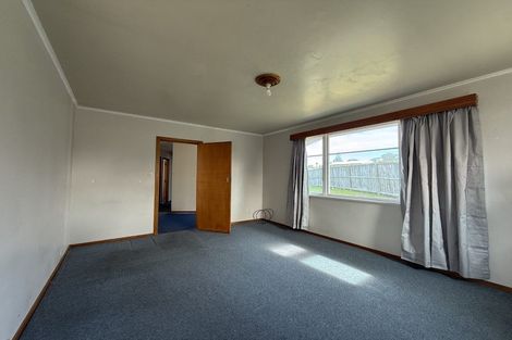 Photo of property in 9 Locket Road, Glenfield, Auckland, 0629