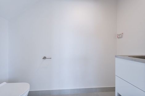 Photo of property in 31 Tiroroa Avenue, Te Atatu South, Auckland, 0610