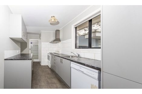 Photo of property in 13 Kamaka Road, Mangere Bridge, Auckland, 2022