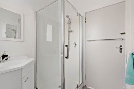 Photo of property in 17a Kereru Street, Henderson, Auckland, 0612