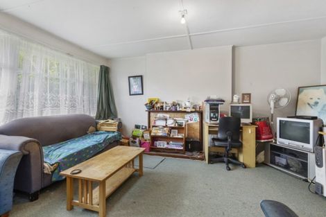 Photo of property in 214 Cambridge Terrace, Naenae, Lower Hutt, 5011