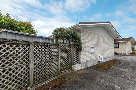 Photo of property in 2/13 Chilman Street, Strandon, New Plymouth, 4312