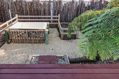 Photo of property in 6 Thames Street, Roslyn, Palmerston North, 4414