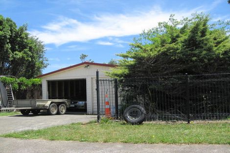 Photo of property in 6 Millen Place, Clarks Beach, 2122