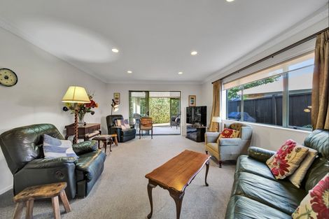 Photo of property in 20a Kellyville Heights, Merrilands, New Plymouth, 4312