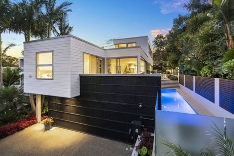 Photo of property in 21 West End Road, Herne Bay, Auckland, 1022