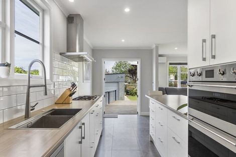 Photo of property in 50 Churchill Avenue, Maeroa, Hamilton, 3200