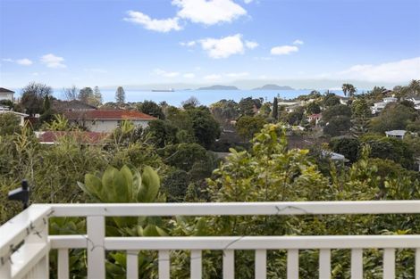 Photo of property in 138 Weatherly Road, Torbay, Auckland, 0630